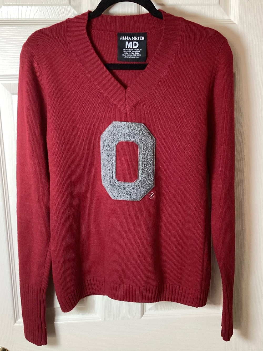 Alma Mater Ohio State V-Neck Sweater in Red with Gray Block 'O' - Size M